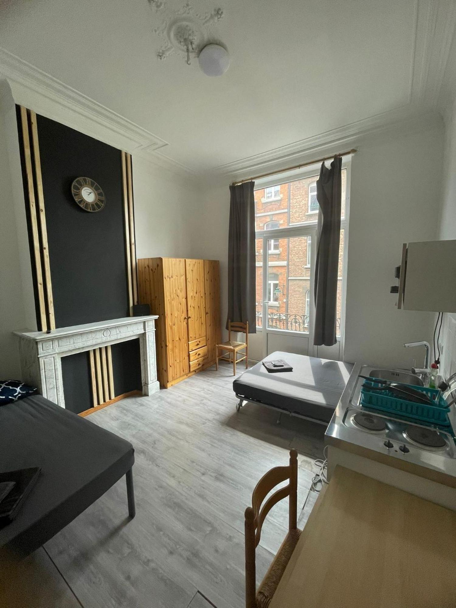 European District Hostel Brussels Ngoại thất bức ảnh