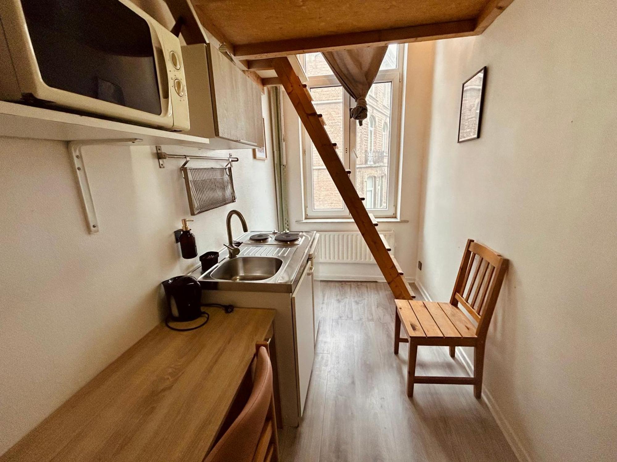 European District Hostel Brussels Ngoại thất bức ảnh