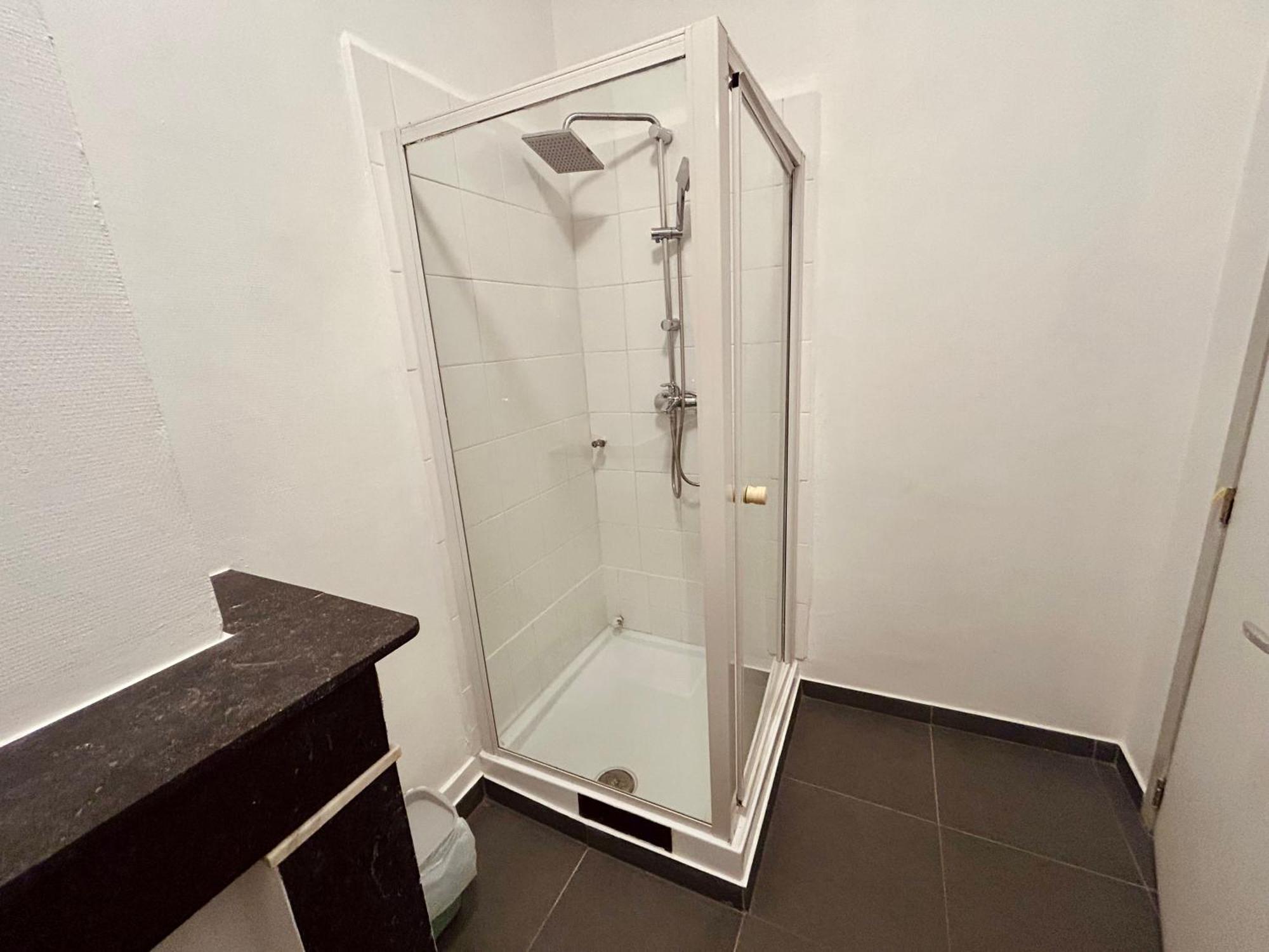 European District Hostel Brussels Ngoại thất bức ảnh