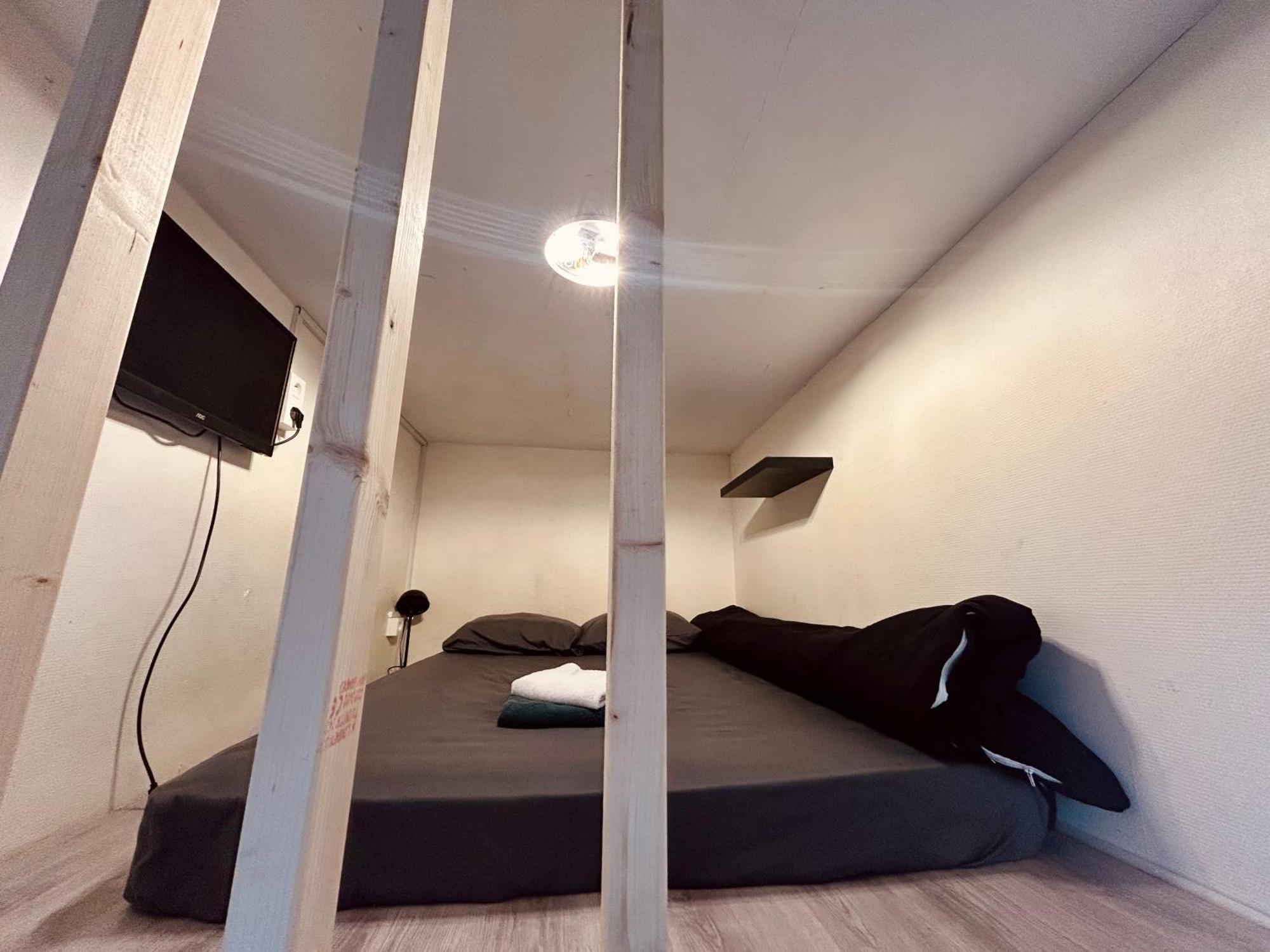 European District Hostel Brussels Ngoại thất bức ảnh