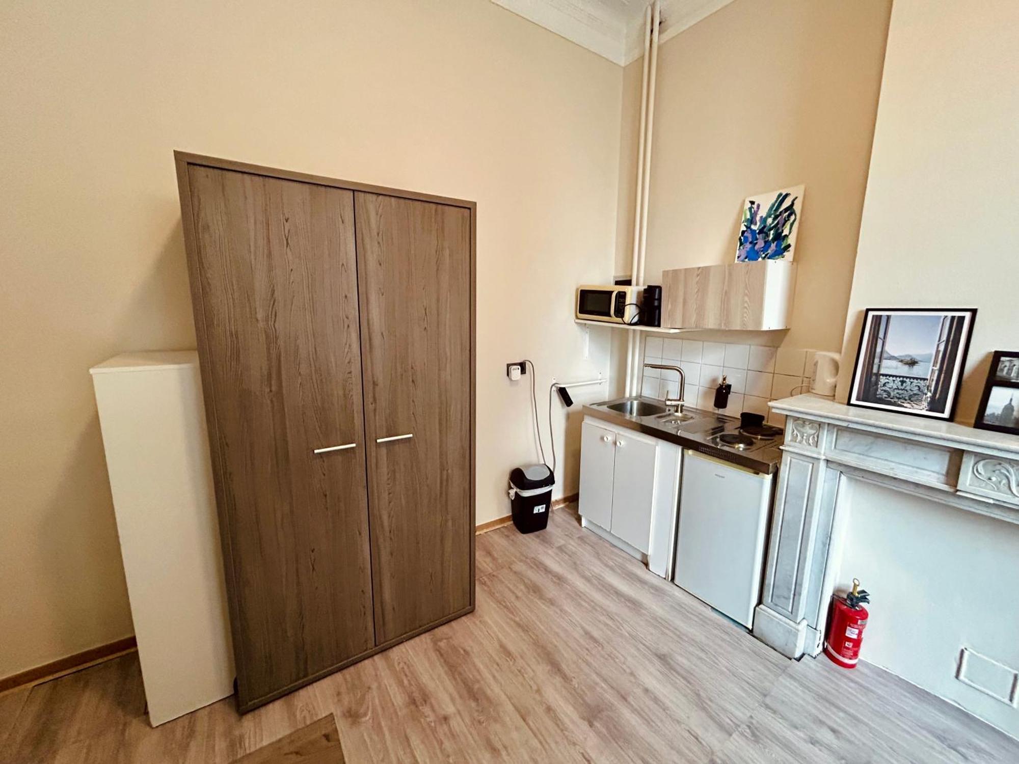 European District Hostel Brussels Ngoại thất bức ảnh