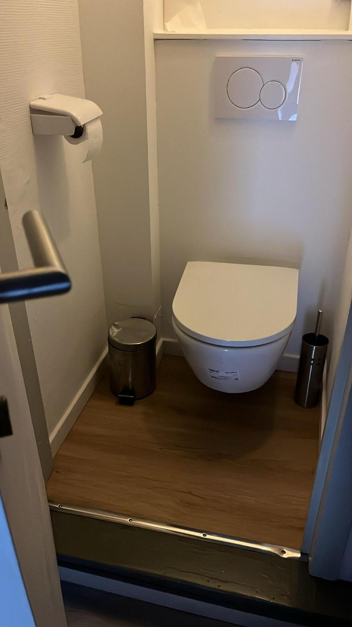 European District Hostel Brussels Ngoại thất bức ảnh