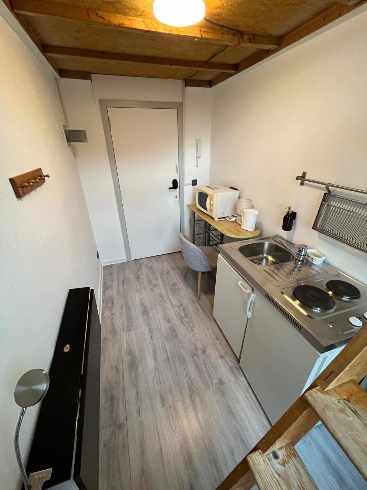 European District Hostel Brussels Ngoại thất bức ảnh