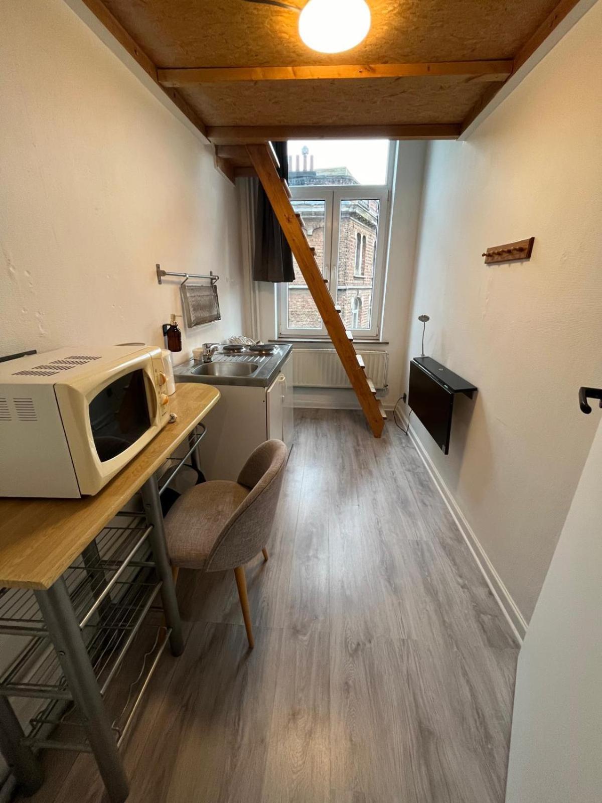 European District Hostel Brussels Ngoại thất bức ảnh